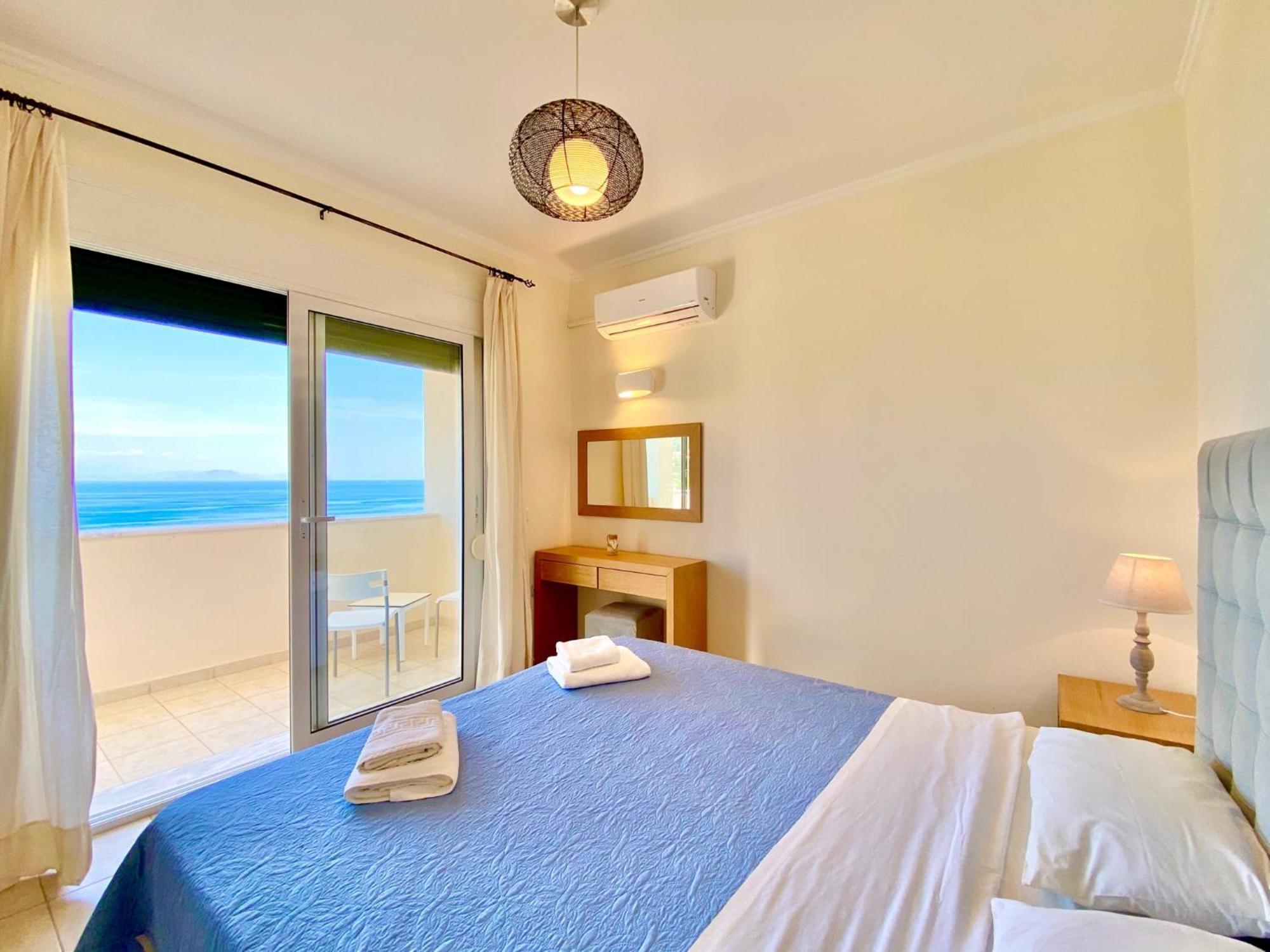 Luxury Villa Akti Barbati 2 With Private Pool By Dadovillas Pyrgi  Eksteriør bilde